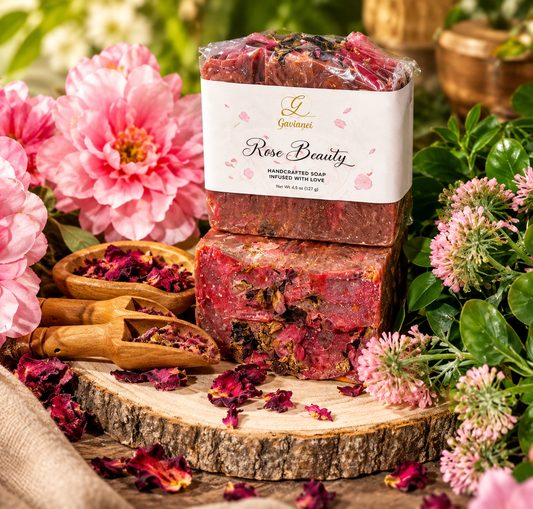 Rose Beauty Soap🌹 (Pink Clay & Rhubarb)