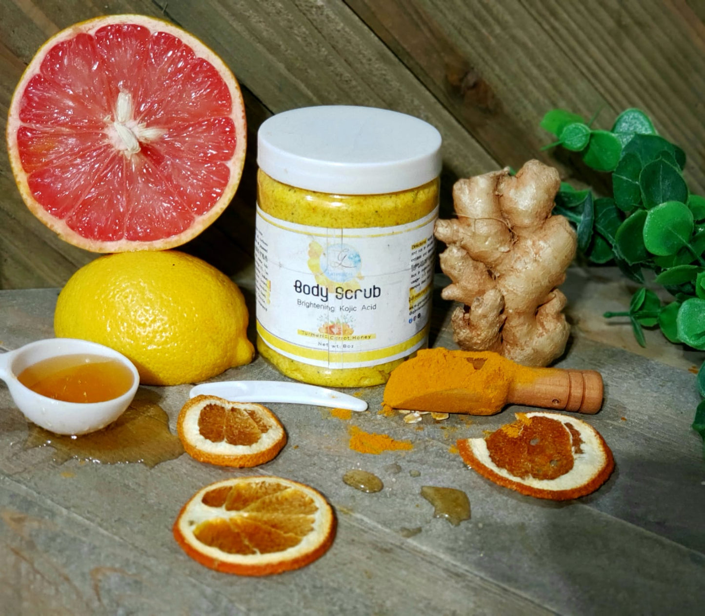 SUNKISSED Scrubs (Turmeric , carrot & Kojic Acid)